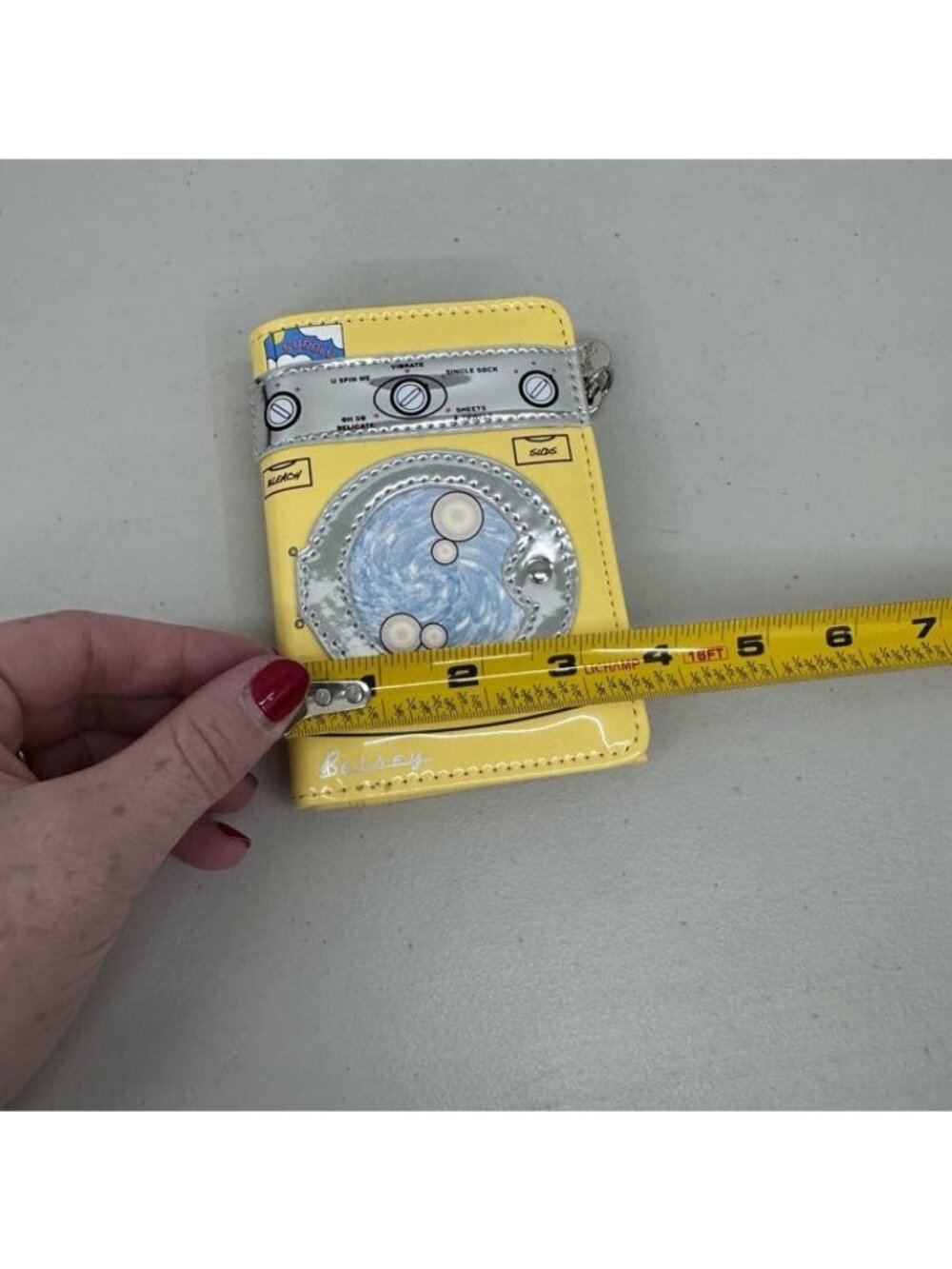 Betsey Johnson Spin Me Bifold Wallet Quirky Novelty Washing Machine Design - Picture 8 of 8